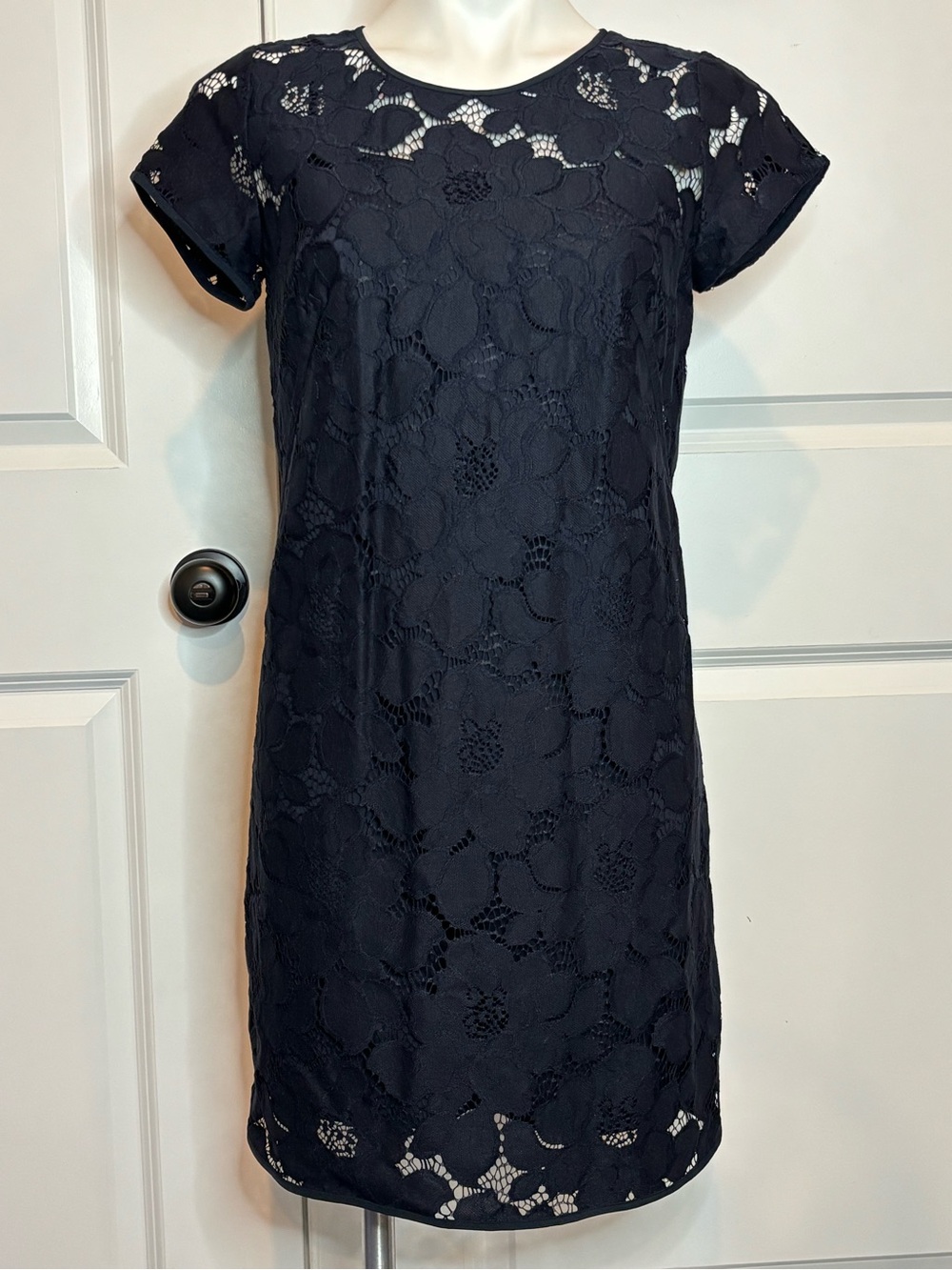 LOFT Navy Blue Floral Lace Short Sleeve Shift Dress 2
